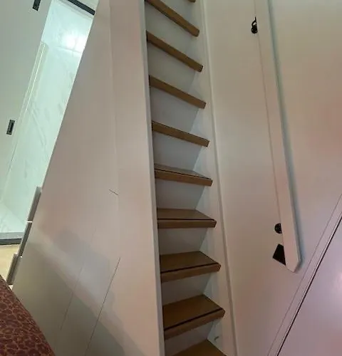 Apartment Cozy & Modern Tiny House *